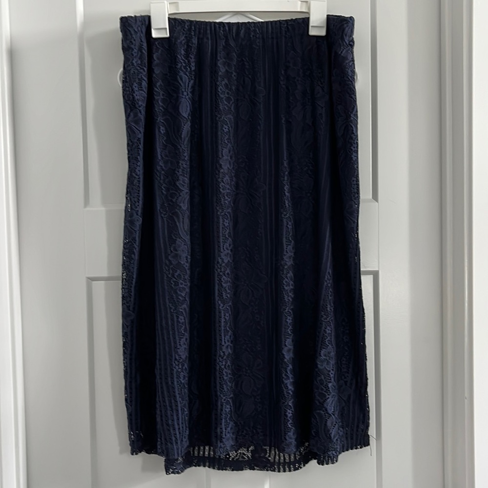 lace skirt